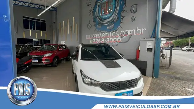 Carro Fiat Argo 2021 Trekking 1.3 (Flex)