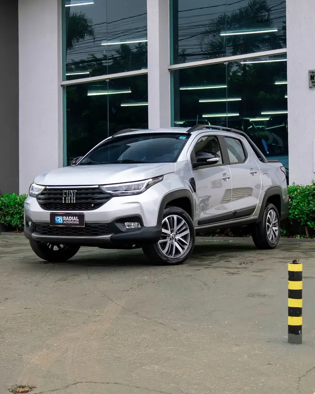 Carro Fiat Strada 2025 Volcano 1.3 Flex 8V CD Aut.