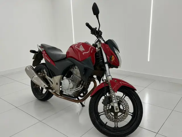 Moto Honda CB 300R 2011 Standard