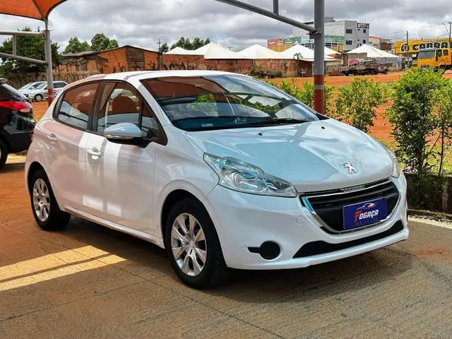 Carro Peugeot 208 2014 Active 1.5 8V (Flex)