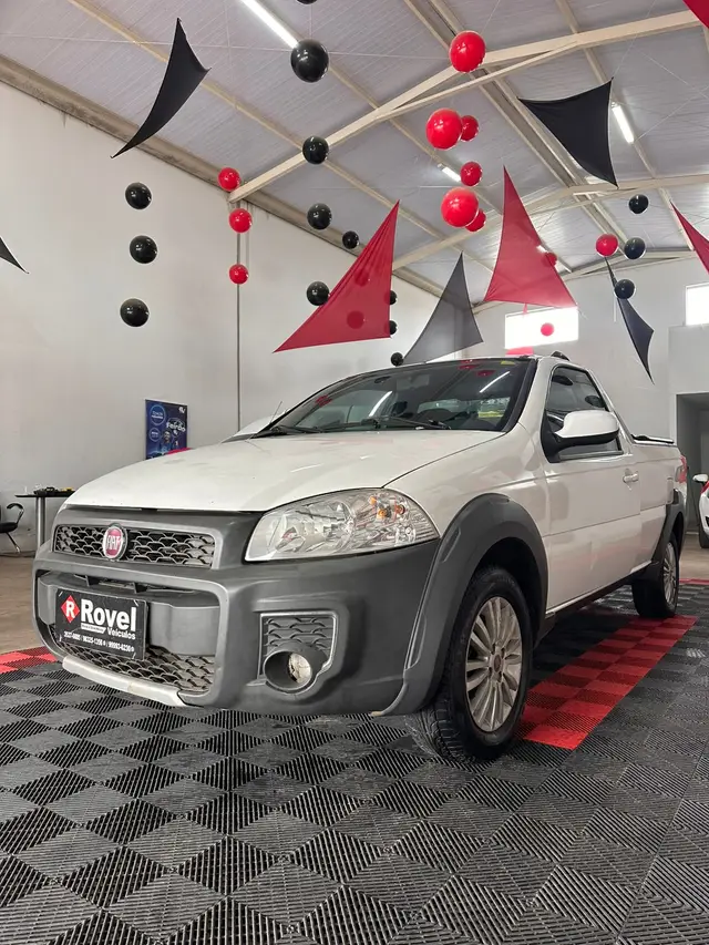 Carro Fiat Strada 2018 Hard Working 1.4 (Flex) (Cabine Simples)