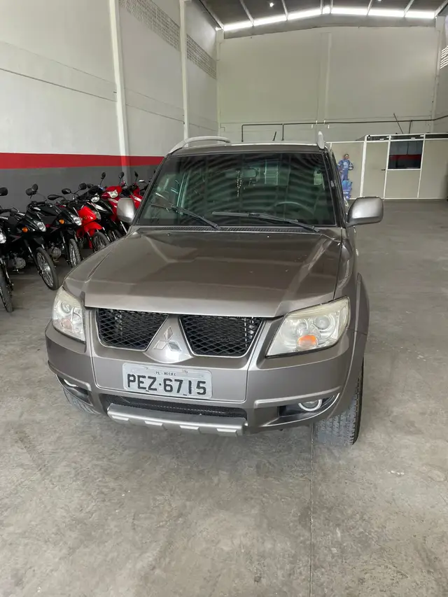Carro Mitsubishi Pajero TR4 2012 2.0 16V 4X4 (Flex)