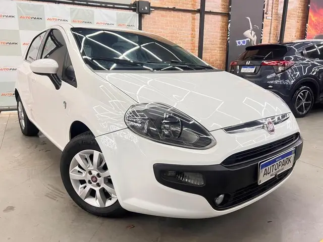 Carro Fiat Punto 2016 ATTRACTIVE ITALIA 1.4 F.Flex 8V 5p