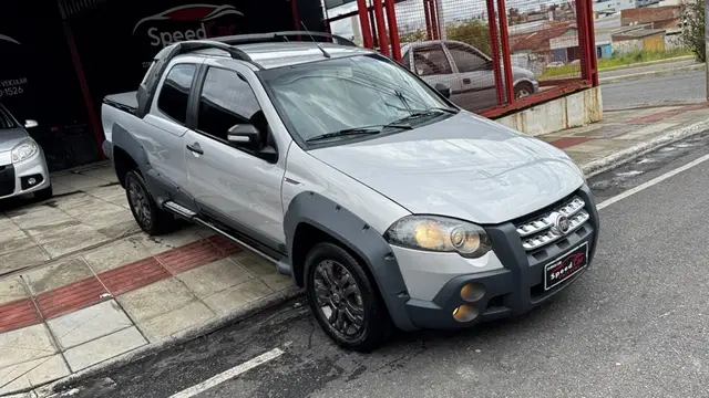 Carro Fiat Strada 2012 Adventure 1.8 16V Dualogic (Flex) (Cabine Dupla)