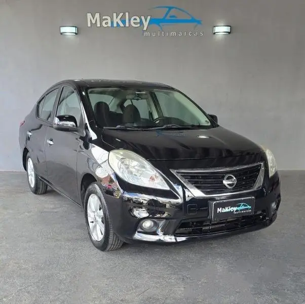 Carro Nissan Versa 2013 1.6 16V SL (Flex)