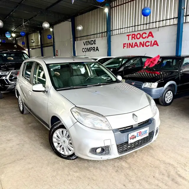 Carro Renault Sandero 2013 Privilege 1.6 16V (Flex)(aut)