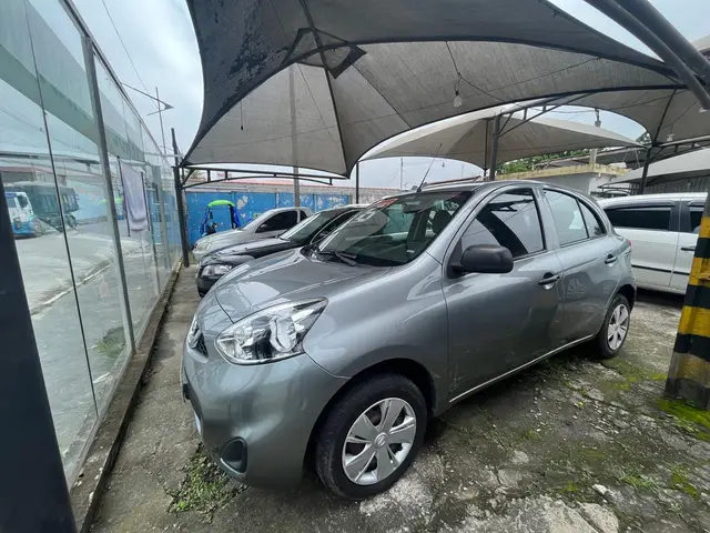 Carro Nissan March 2016 1.0 12V S (Flex)