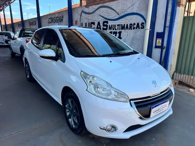 Carro Peugeot 208 2014 Allure 1.5 8V (Flex)