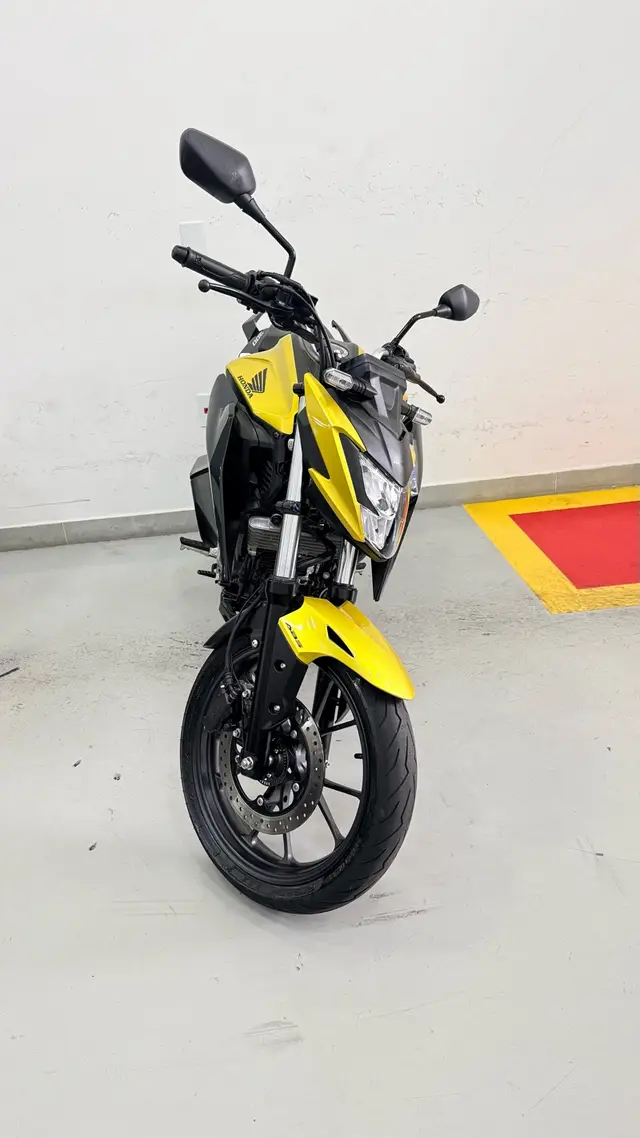 Moto Honda CB 300F Twister 2023 (ABS)