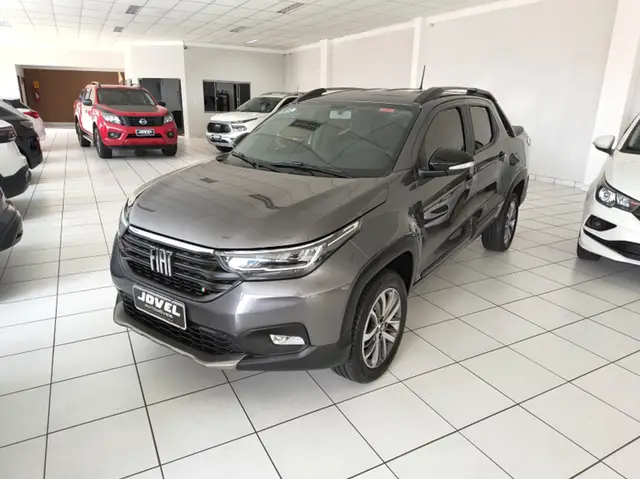 Carro Fiat Strada 2025 Volcano 1.3 Flex 8V CD Aut.