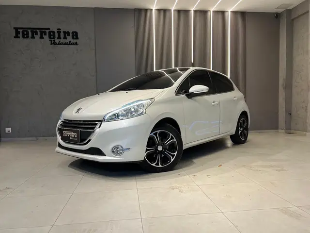 Carro Peugeot 208 2015 Griffe  1.6 16V (Flex) (Aut)