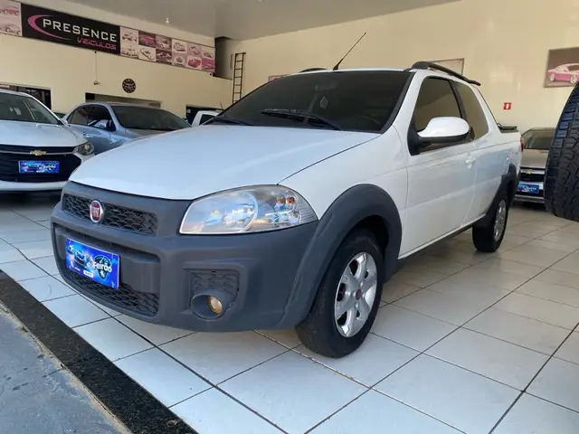Carro Fiat Strada 2018 Hard Working 1.4 (Flex) (Cabine Dupla)