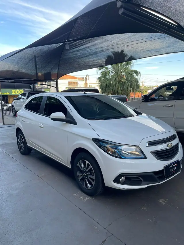 Carro Chevrolet Onix 2016 1.4 LTZ SPE/4 (Aut)