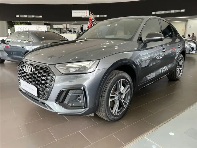 Carro Audi Q5 Sportback 2023 Q5 SB P Black. 2.0 TFSIe S.Tr. Qt (Hib.)
