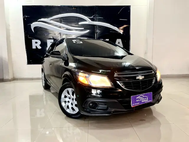 Carro Chevrolet Onix 2015 1.4 LT SPE/4