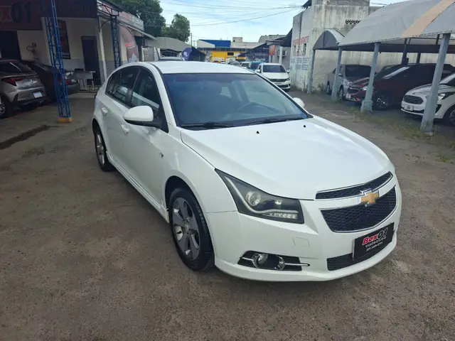 Carro Chevrolet Cruze Sport6 2013 LT 1.8 16V Ecotec (Flex)