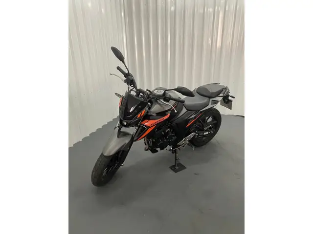Moto Yamaha Fazer FZ25 2025 Flex