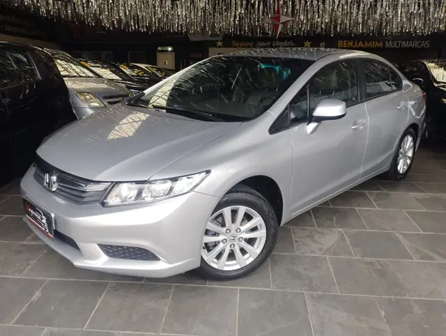Carro Honda Civic 2012 New  LXS 1.8 16V i-VTEC (Flex)