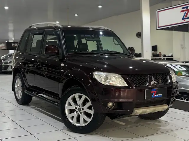 Carro Mitsubishi Pajero TR4 2012 2.0 16V 4x2 (Flex)