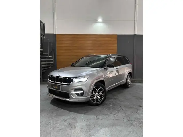 Carro Jeep Commander 2023 Limited 1.3 T270