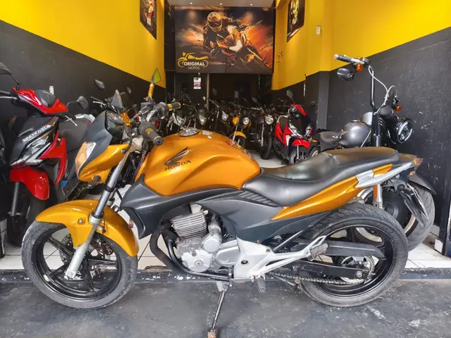 Moto Honda CB 300R 2010 Standard