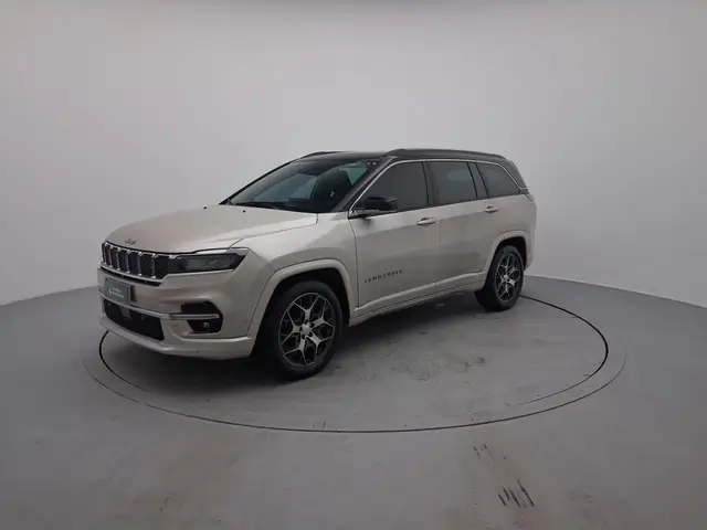 Carro Jeep Commander 2025 Overland 1.3 T270