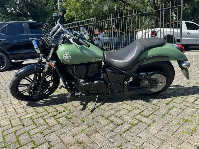Moto Kawasaki Vulcan 2015 900 Custom