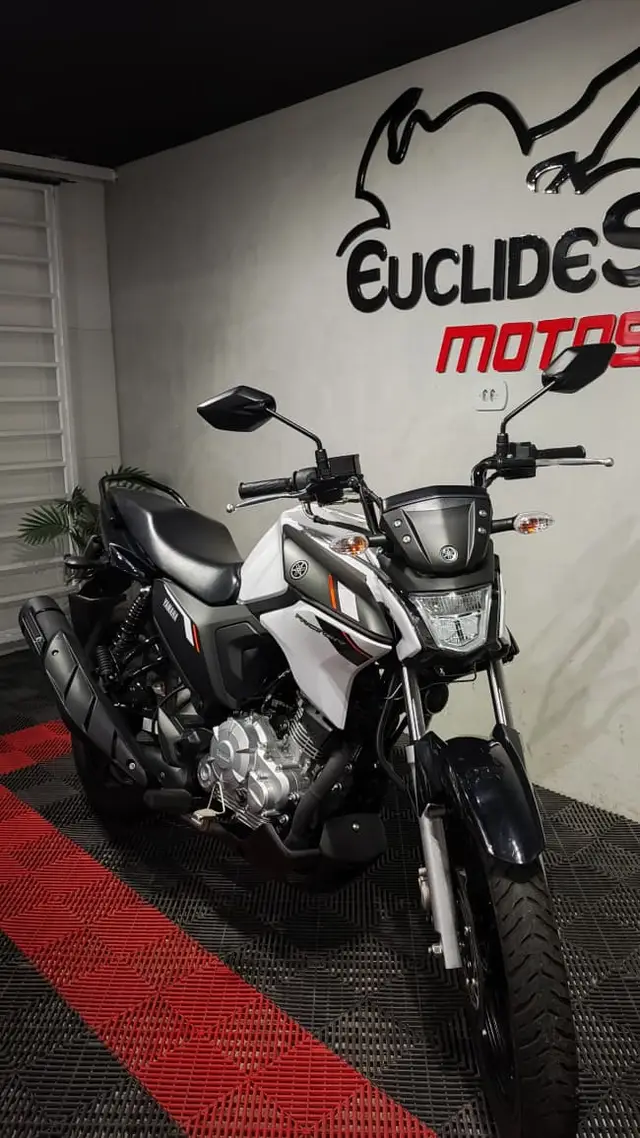 Moto Yamaha YBR 150 Factor 2025 ED