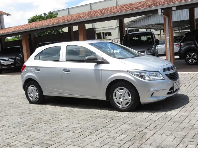 Carro Chevrolet Onix 2018 1.0 Joy SPE/4