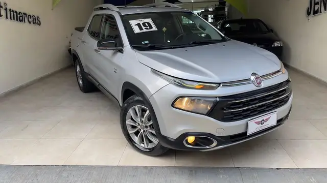 Carro Fiat Toro 2018 Volcano 2.0 diesel AT9 4x4