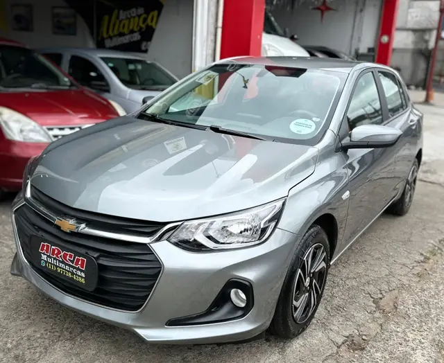Carro Chevrolet Onix 2025 LT 1.0 Turbo