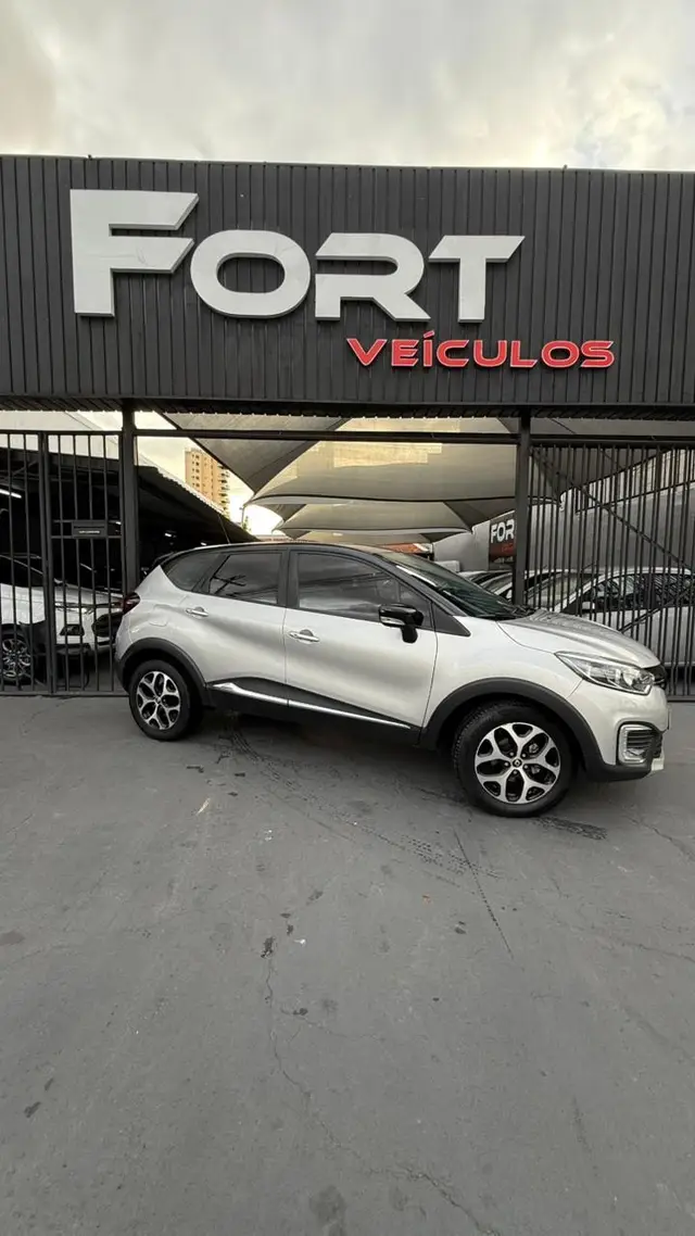 Carro Renault Captur 2018 Intense 2.0 16v (Aut) (Flex)