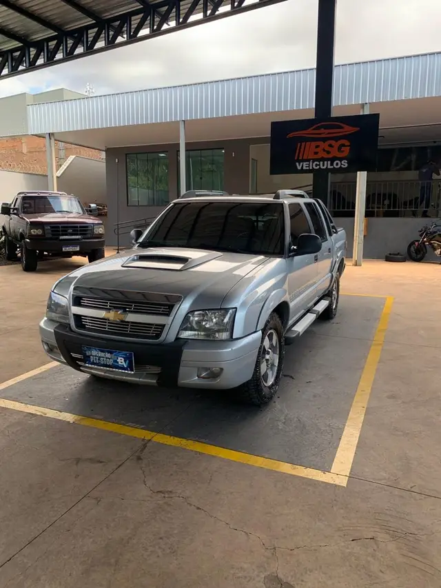 Carro Chevrolet S10 Cabine Dupla 2011 S10 Executive 4x4 2.8 Turbo Electronic (Cab Dupla)