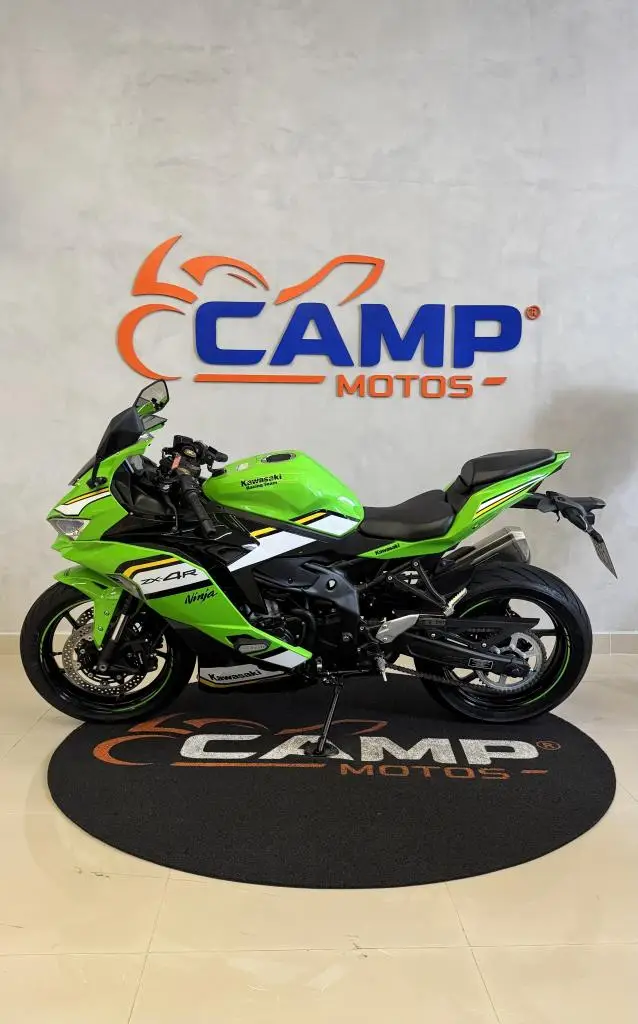 Moto Kawasaki ZX 2025 4R