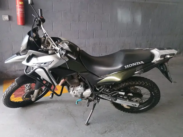 Moto Honda XRE 300 2017 (Flex)