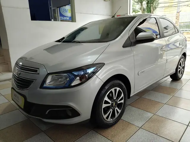 Carro Chevrolet Onix 2014 HATCH LTZ 1.4 8V FlexPower 5p Mec.