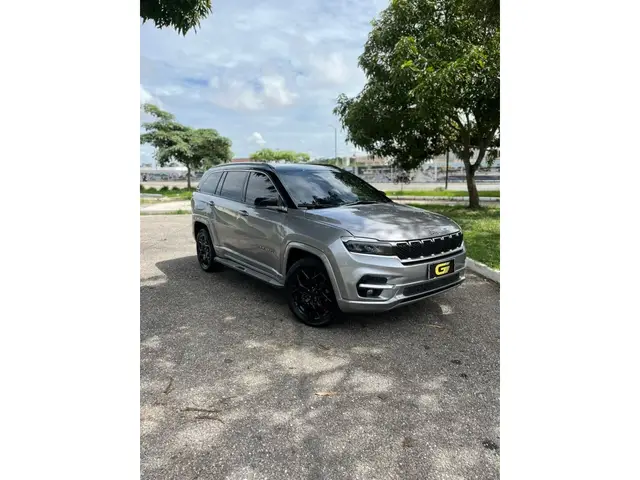 Carro Jeep Commander 2022 Overland T270 Flex (Aut)