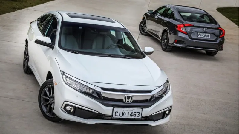 Honda Civic Touring usado é econômico, bem equipado e quase não perde valor