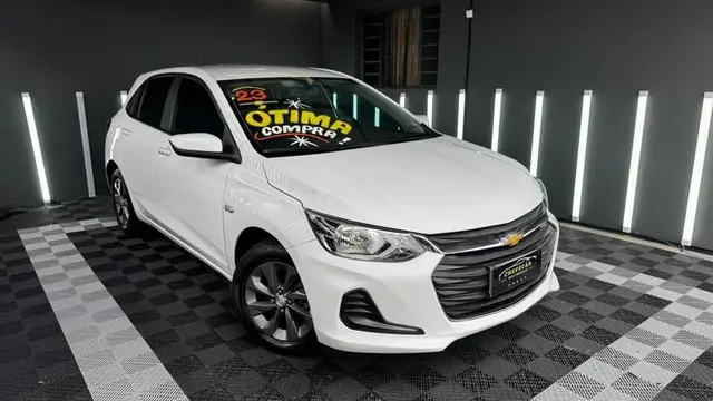 Carro Chevrolet Onix 2023 1.0