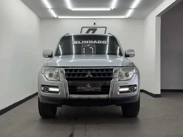 Carro Mitsubishi Pajero Full 2017 3.2 DI-D 5D HPE 4WD