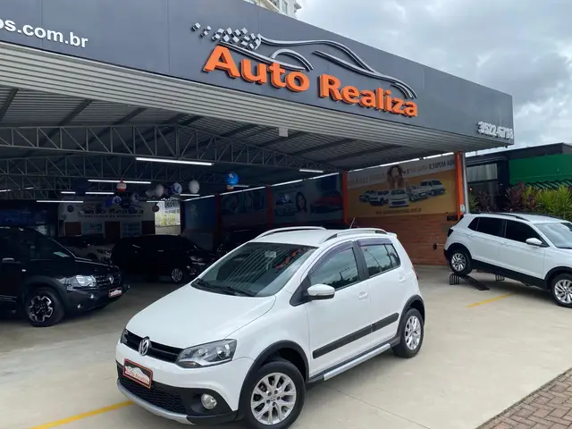 Carro Volkswagen CrossFox 2013 1.6 VHT (Flex)