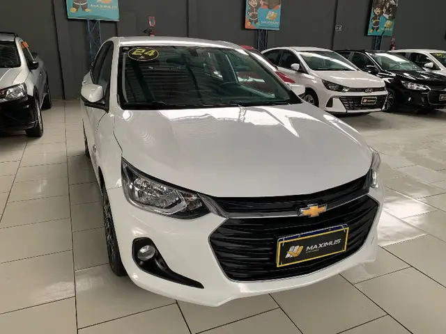 Carro Chevrolet Onix 2024 LT 1.0