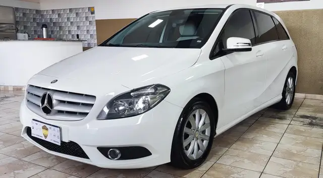 Carro Mercedes-Benz Classe B 2013 200 CGI 1.6 Turbo