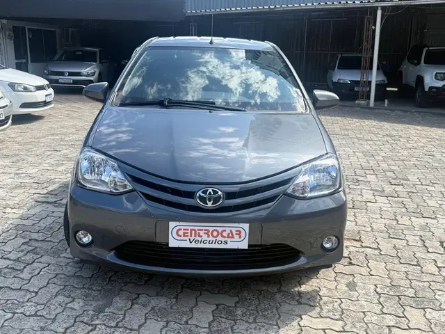 Carro Toyota Etios 2016 X 1.3 (Flex)