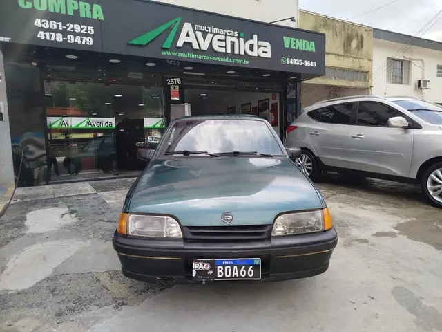 Carro Chevrolet Monza 1991 Sedan SLE 1.8 EFi