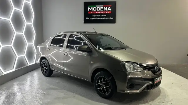 Carro Toyota Etios Sedan 2019 X Plus 1.5 (Aut) (Flex)