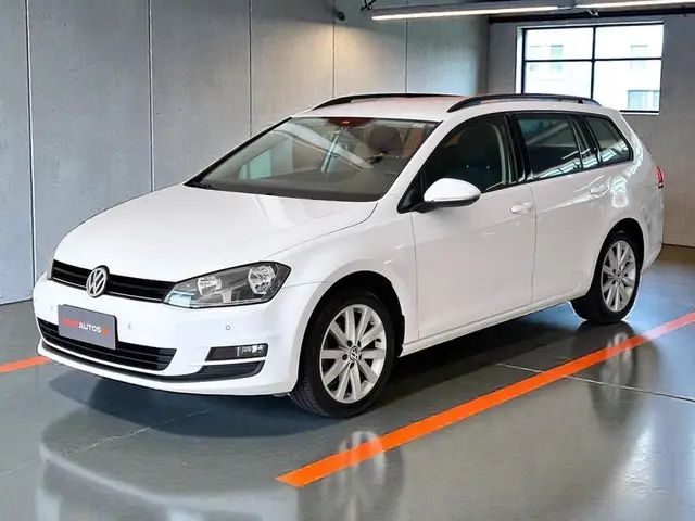 Carro Volkswagen Golf Variant 2016 Comfortline 1.4 TSi DSG BlueM.
