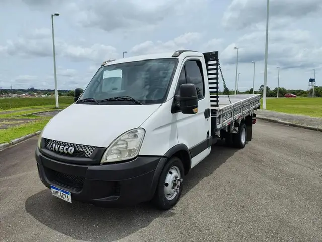 Carro Iveco Daily Chassi 2014 3.0 55C17 CS - 3750