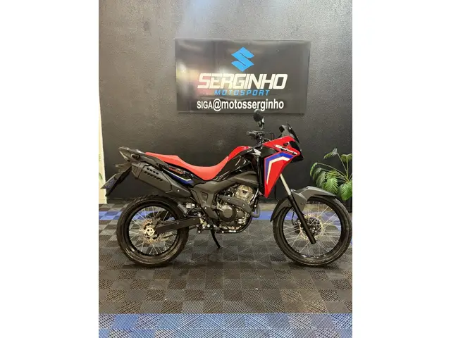 Moto Honda XRE Sahara 300 2026 Rally