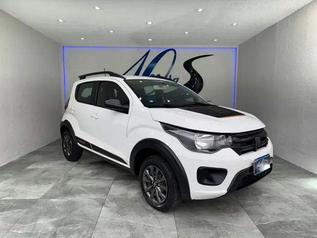 Carro Fiat Mobi 2024 Trekking 1.0